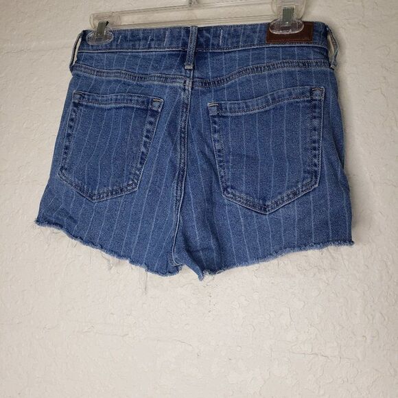 Hollister High-Rise Mom Denim Jean Shorts 28 - Picture 8 of 13